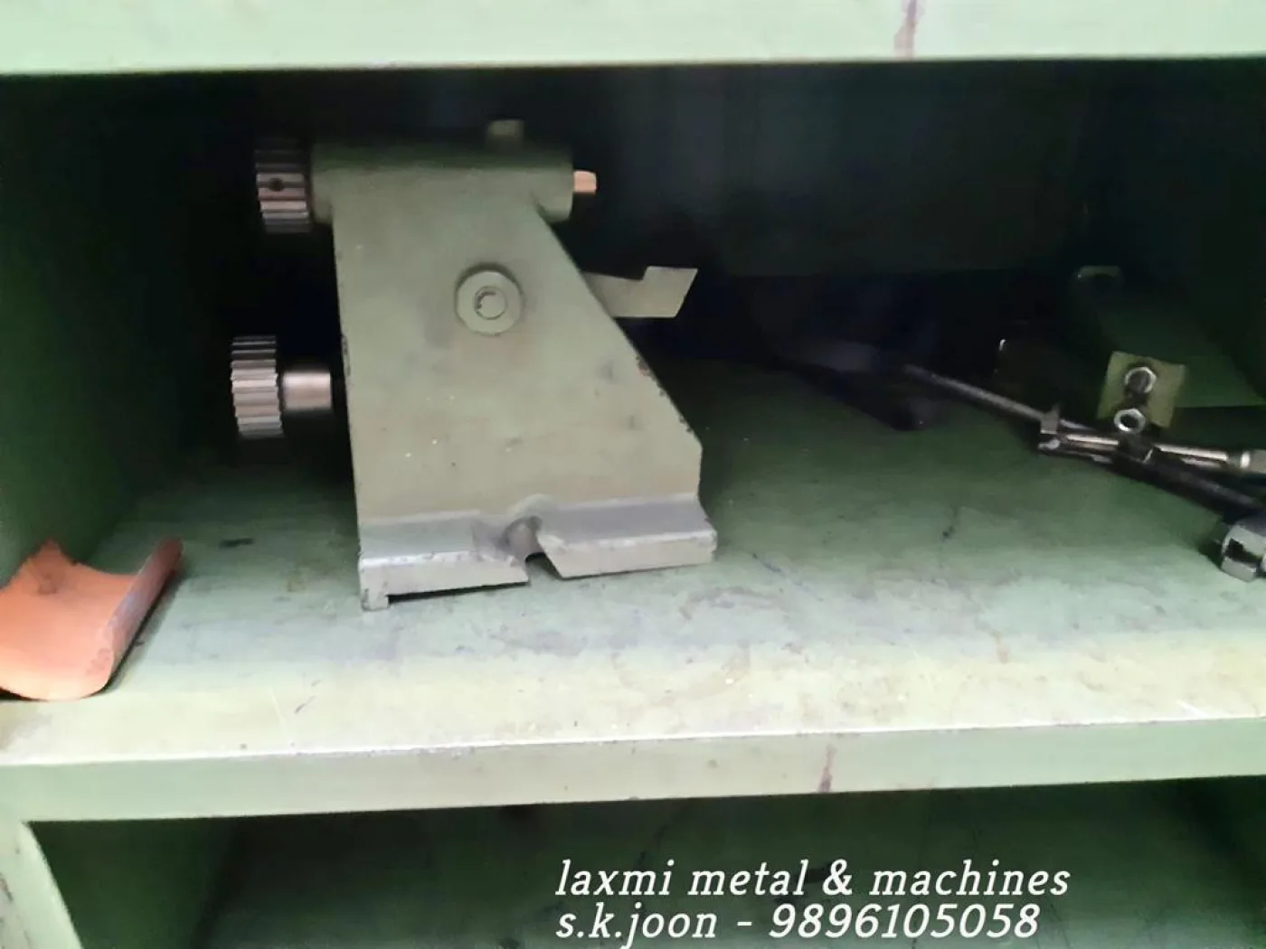 CYLINDRICAL GRINDER, TACCHELLA - 1518 (COMPLETELY RETROFITTED). - Laxmi Metal & Machines, Rohtak - 3