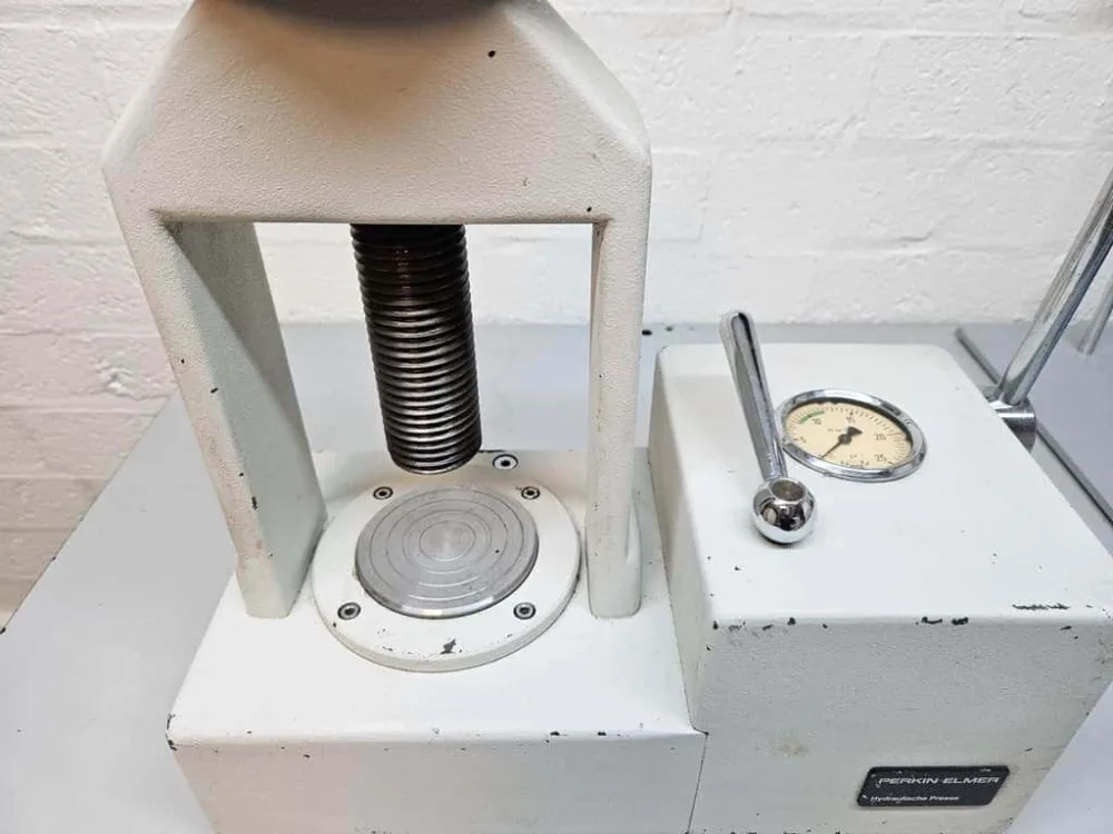 Perkin Elmer hydraulische pres 25 ton IR Spectroscopie