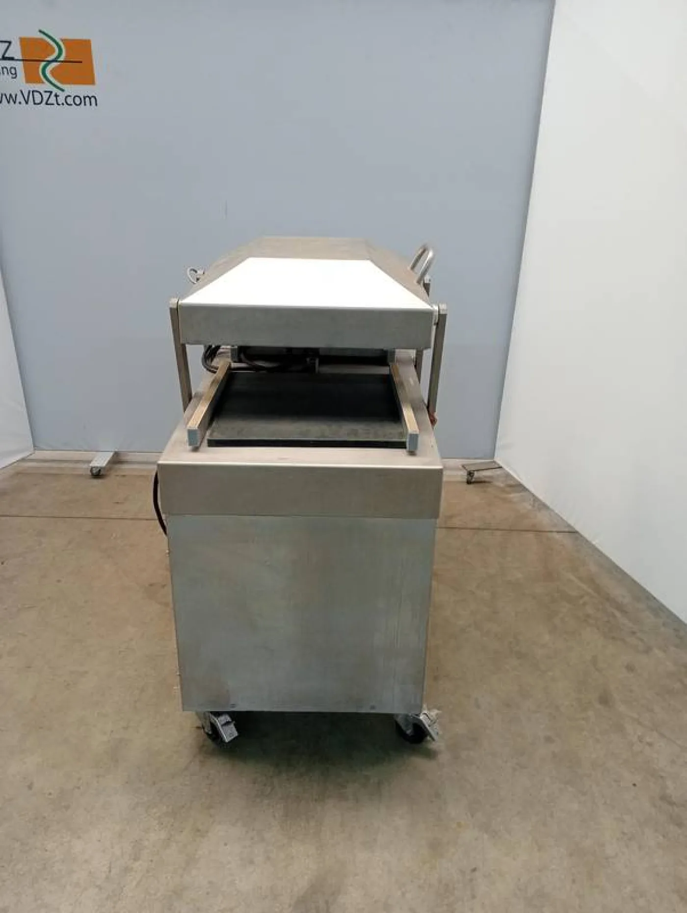 Double chamber vaccuum machine - 6