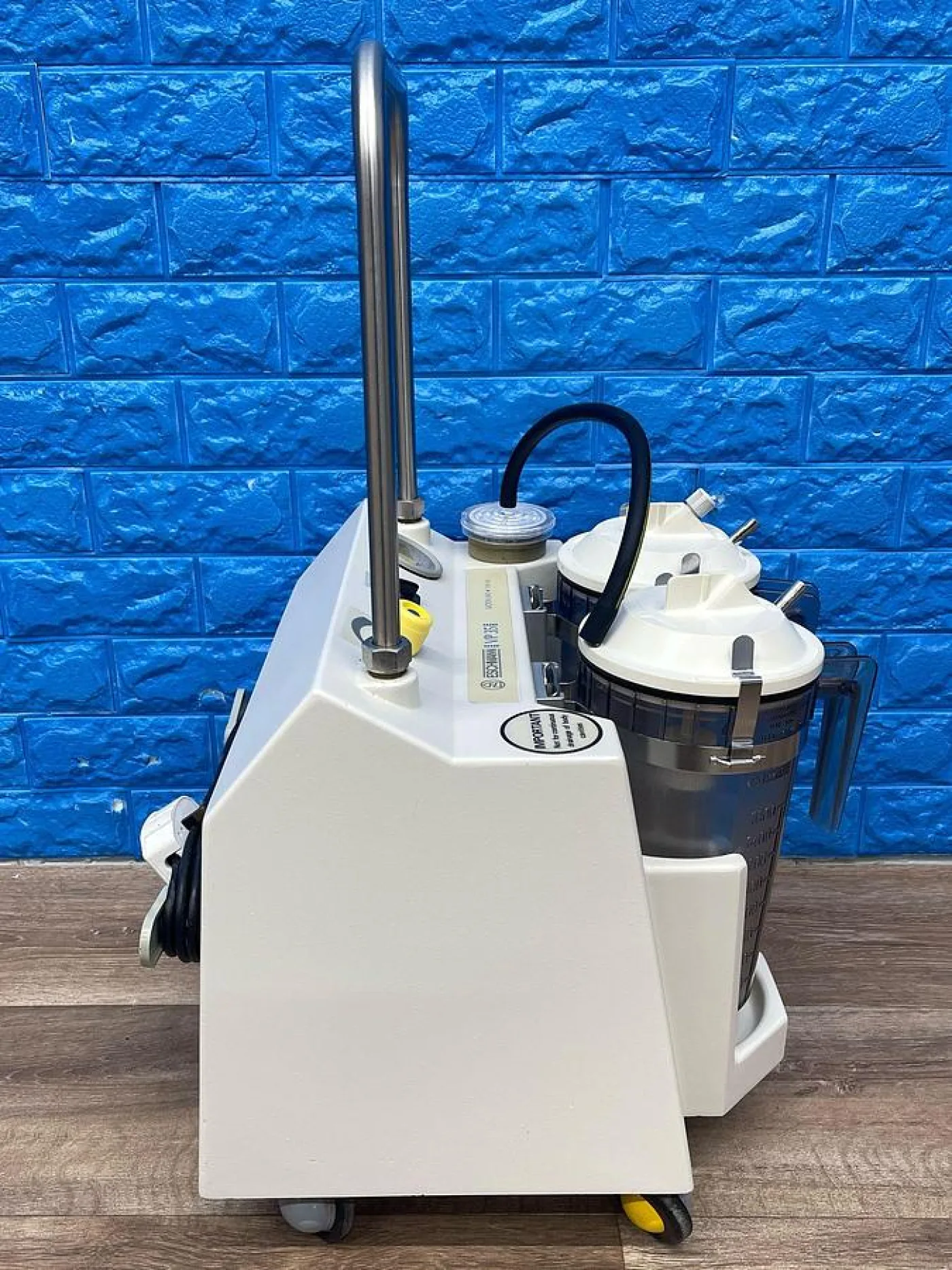 Eschmann VP35 Twin Jar Suction Pump YOM: 2004 - 7
