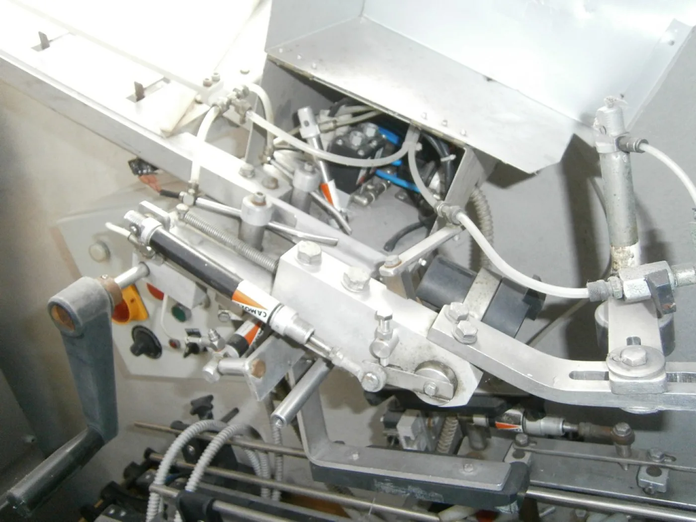 CAPSULES DISTRIBUTOR OMAR, WITH BASE AND CONVEYOR BELT IN STAINLESS STEEL, SECOND-HAND MACHINE - 4