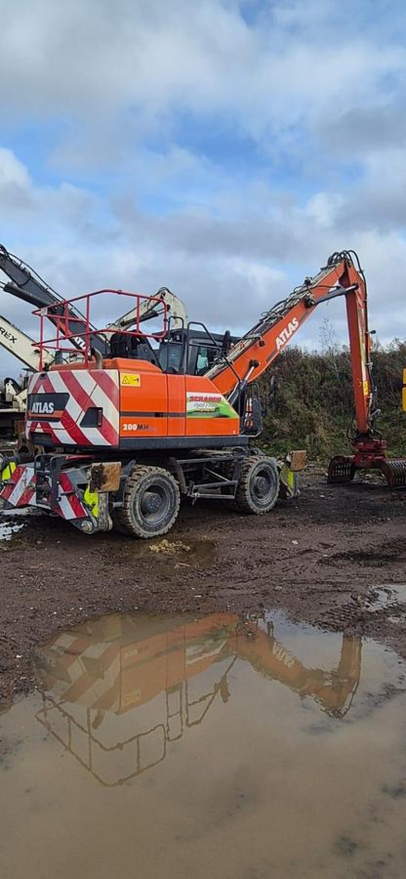2024 Atlas 200 MH Material Handler