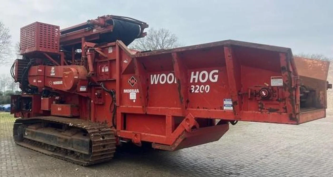 2016 Morbark 3200 Wood Hog Horizontal Grinder Shredder - 3