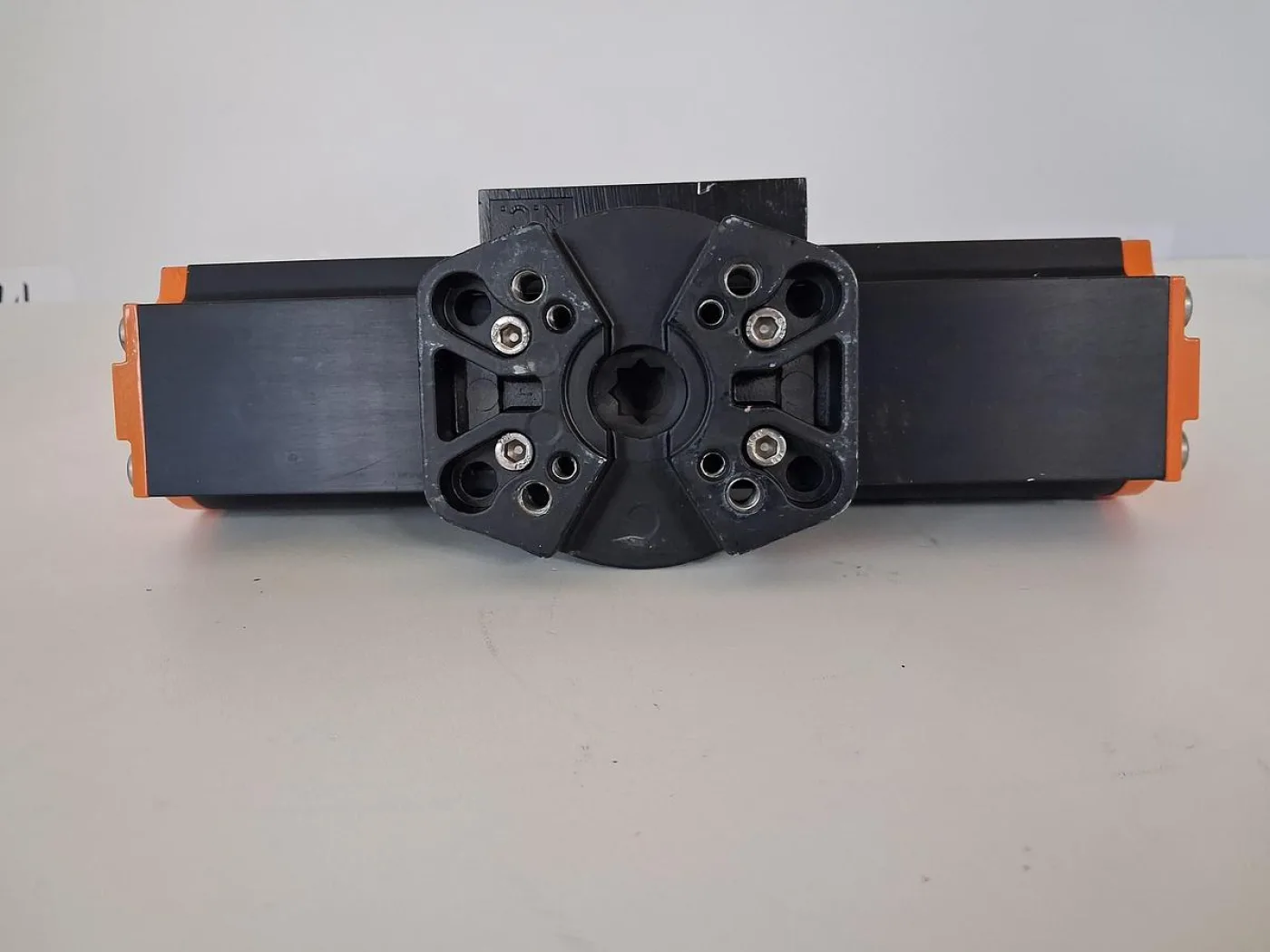 BAR GmbH EB5 FW2 Pneumatischer Schwenkantrieb - 7