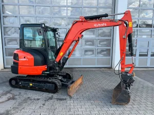 Kubota KX 037-4 / nur 531h! / 2024 / hydr. Grabenräumer