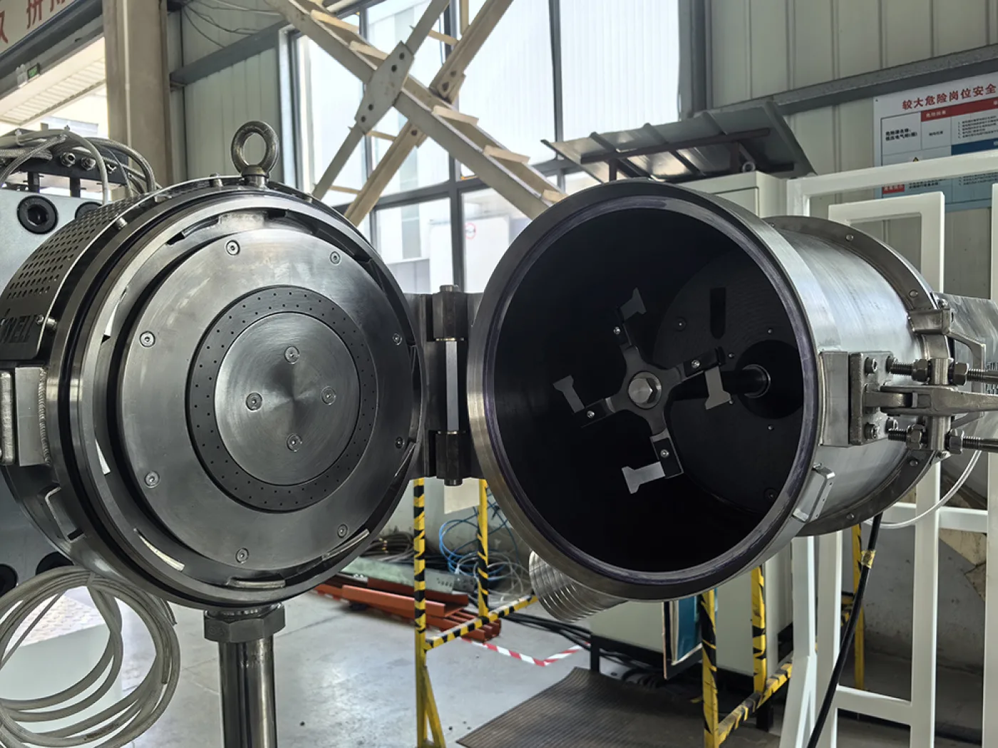 Water ring die face pelletizing system - 4