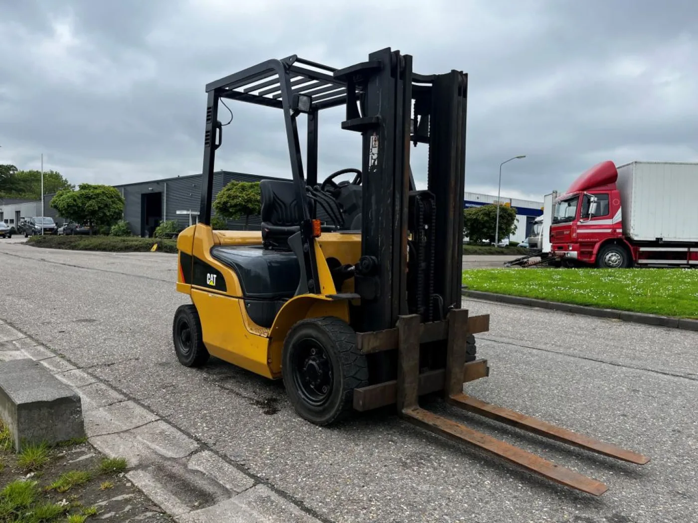 Caterpillar DP25NT - 3