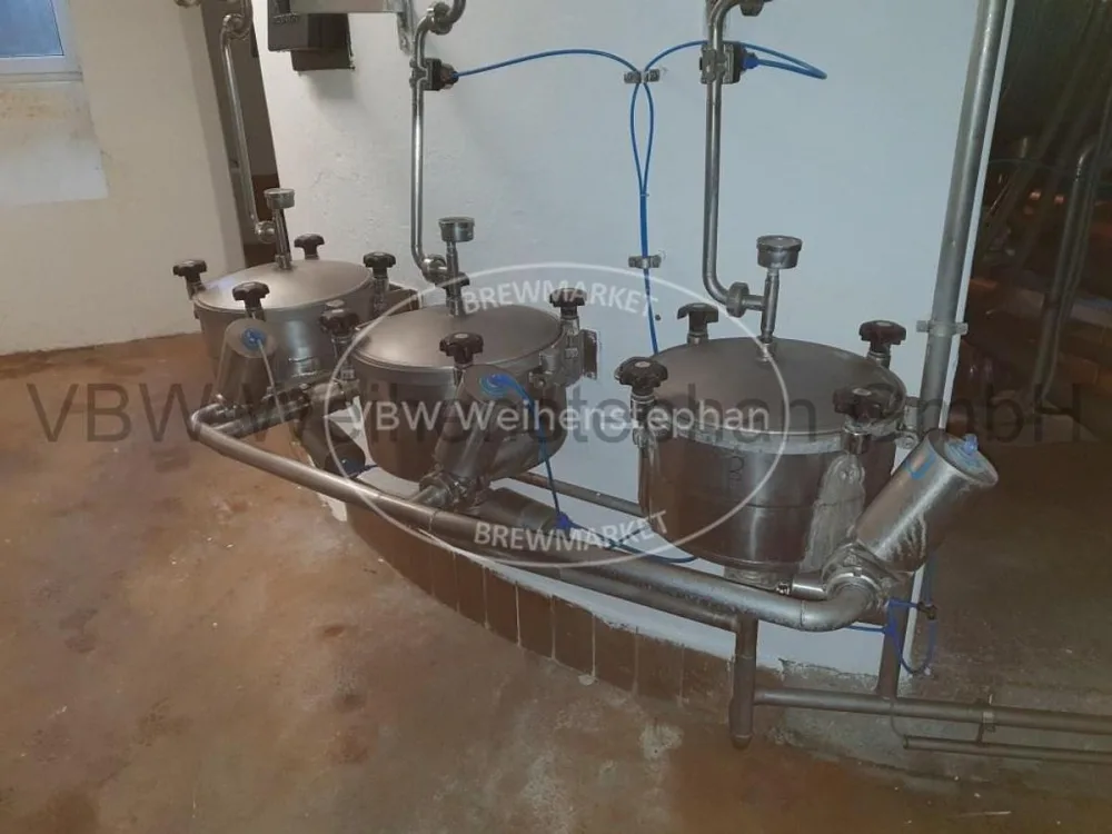 Hop dosing station (3 hoppers)