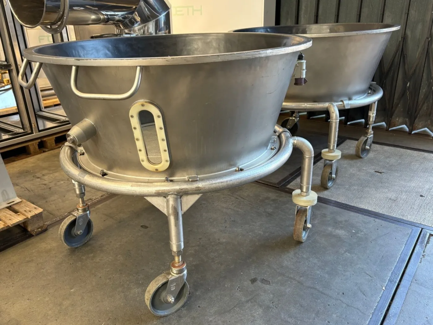 Aeromatic T6 - Fluid bed dryer batch - 1