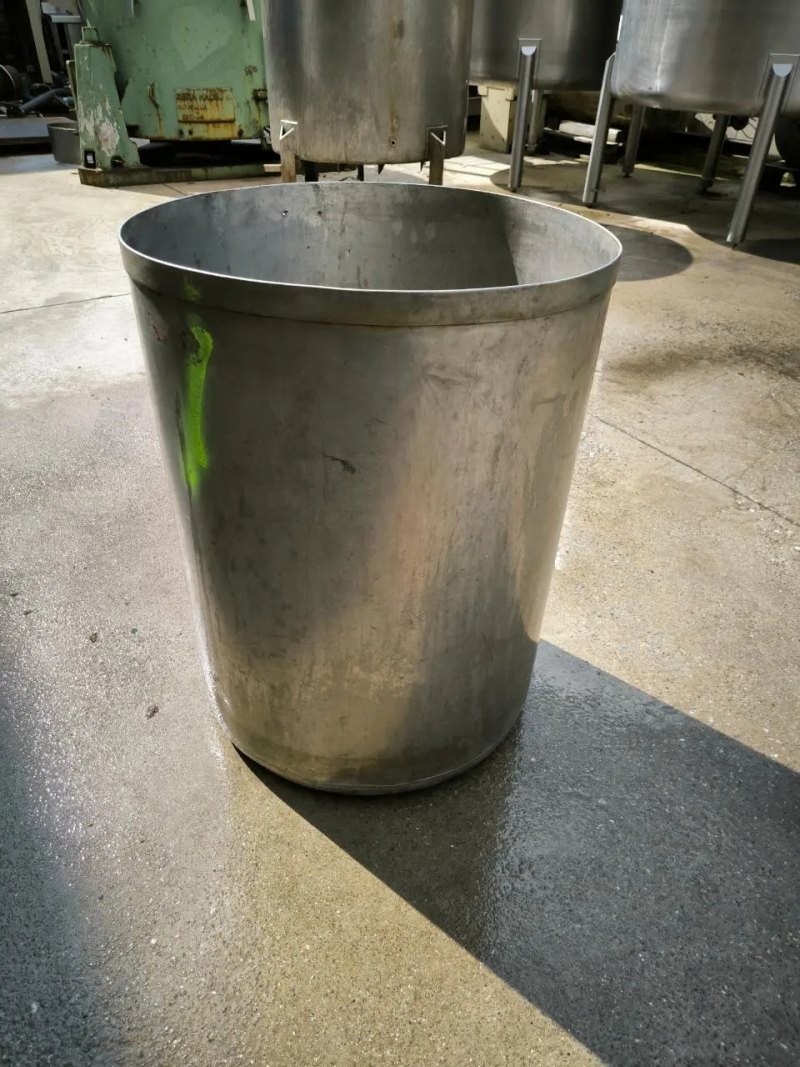 200 LITER STAINLESS STEEL TANK