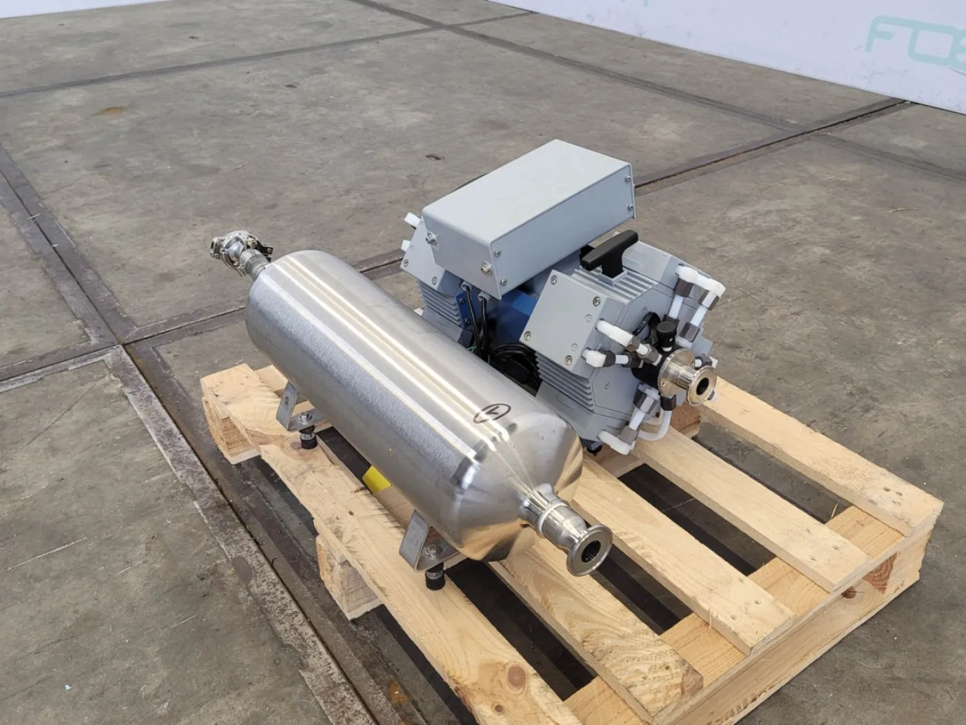 Vacuubrand ME 16C - Vacuum pump - 7