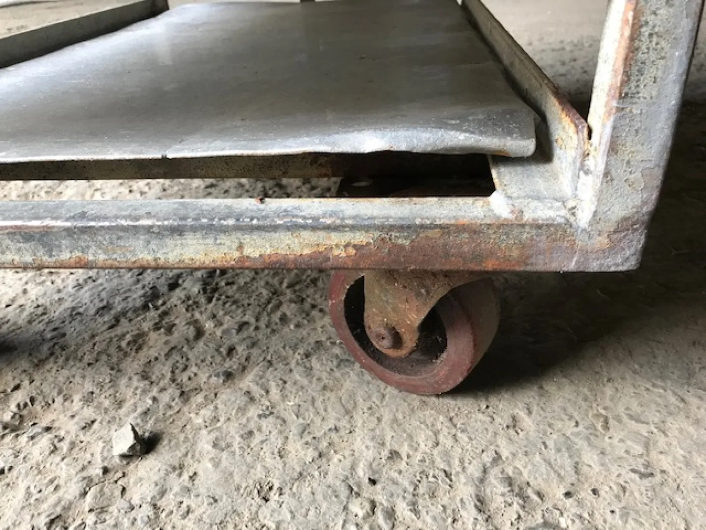 Trolley - 4