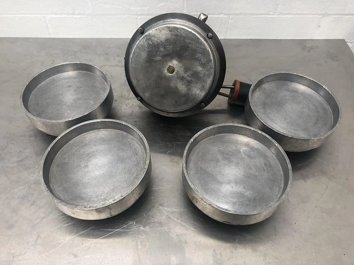 John Hunt 8 station pie machine large open tart die with 4 bases - 1