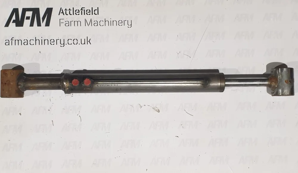 McConnel Hydraulic Ram - 206.005