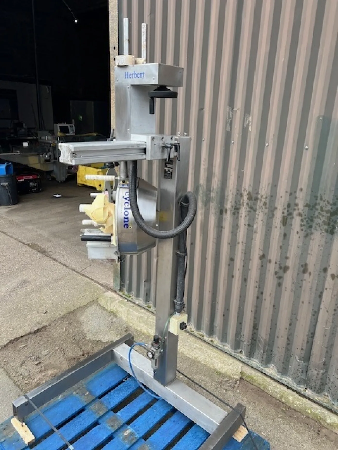 Herbert Cyclone Labeller - 5