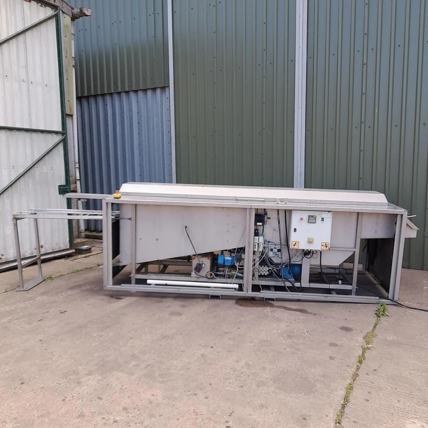 Crate Washer - 2