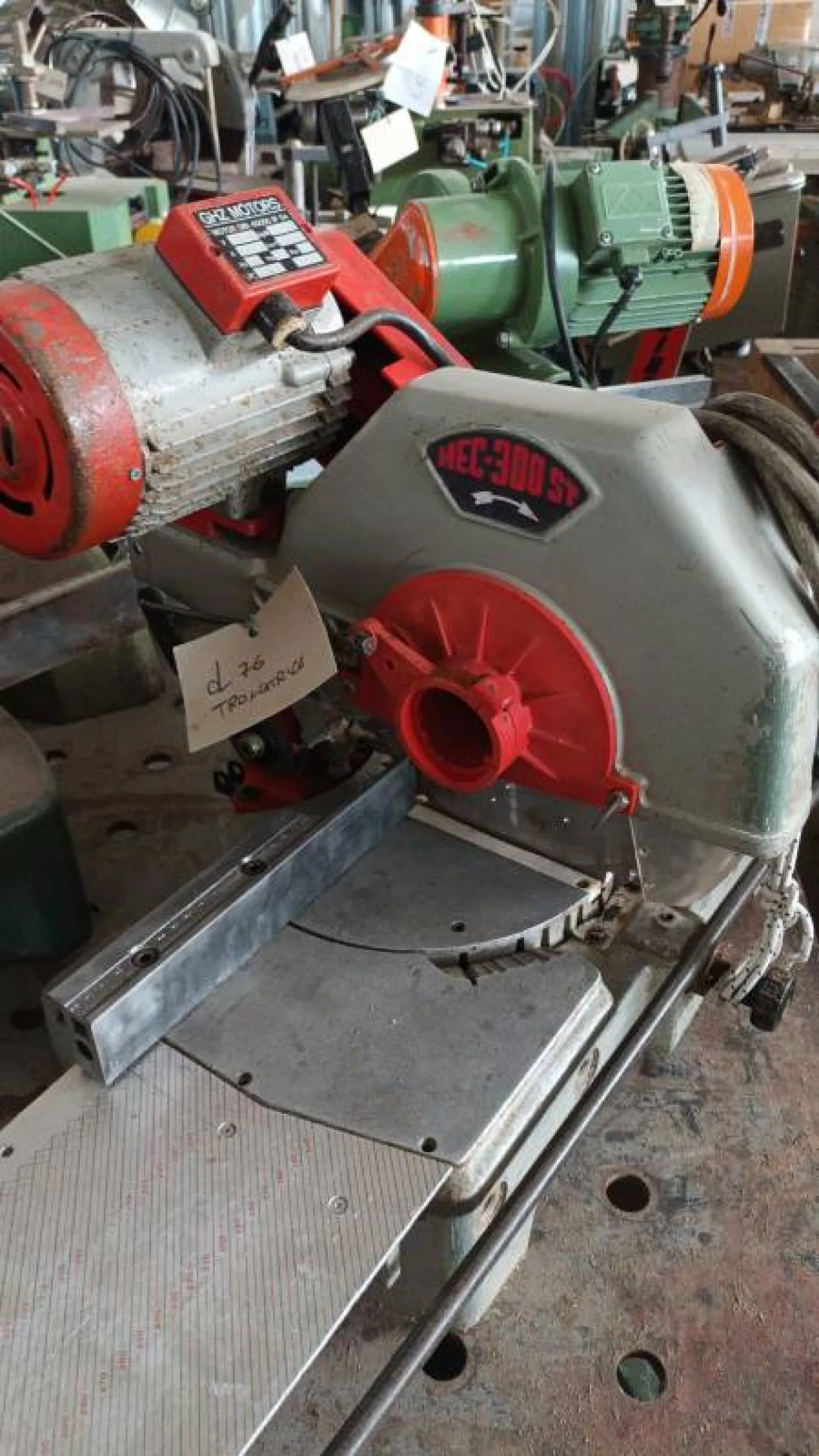TRONCATRICE MEC 300 ST - 2