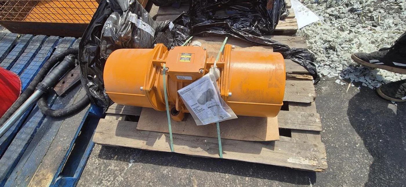 2024 2m Shaker Feeder - 2