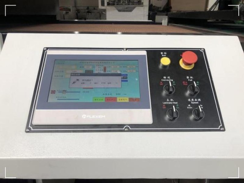 UV OIL VARNISHING MACHINE