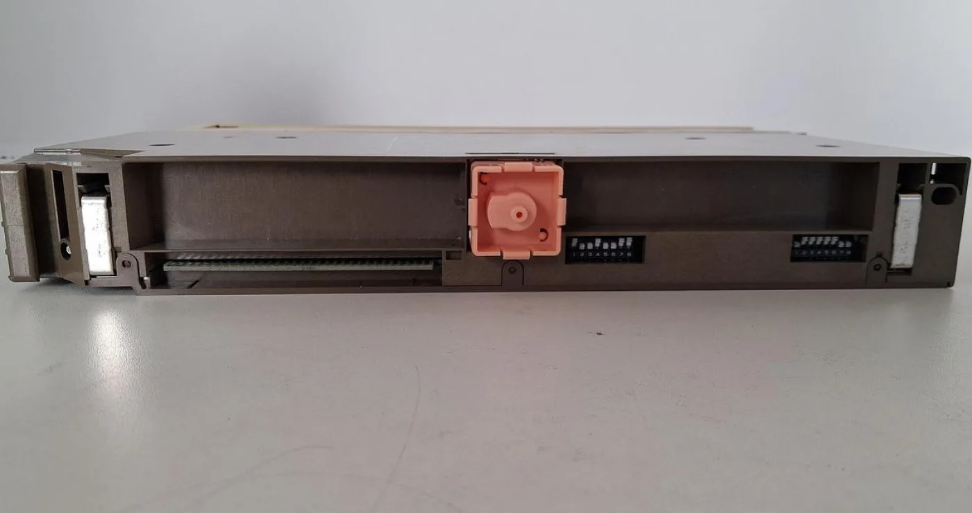 Siemens SIMATIC S5 6ES5 465-7LA13 Analog Input Module - 5