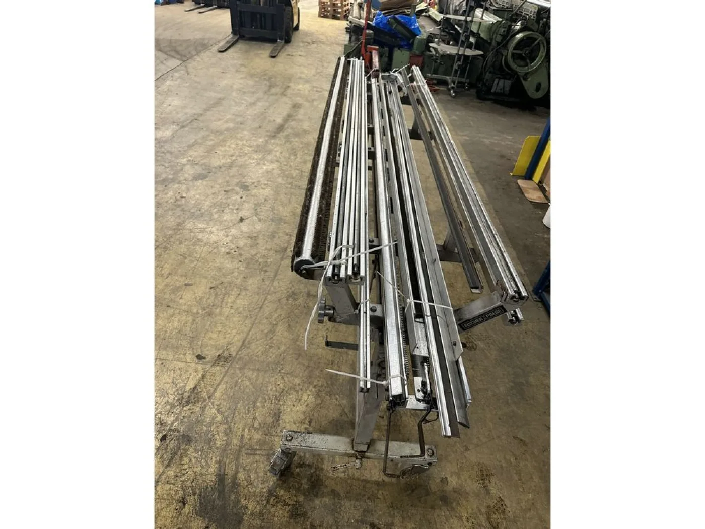 Fischer Poege - knotting frame / table for FA knotting machines - 5