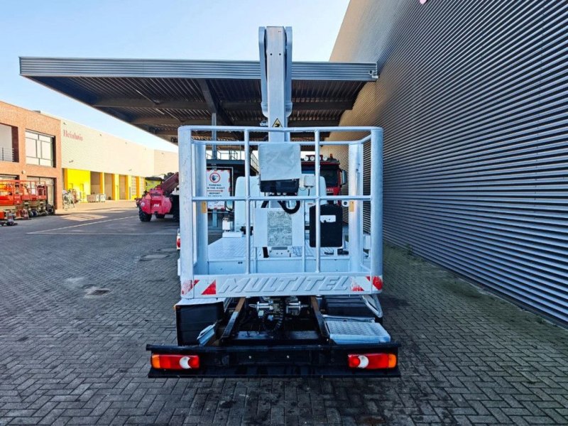 Nissan Cabstar 35.12 NT400 Multitel MJ201