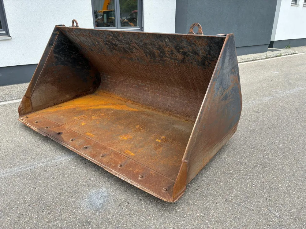 Ladewerkzeug LSB 2500 mm / 2700 ltr.
