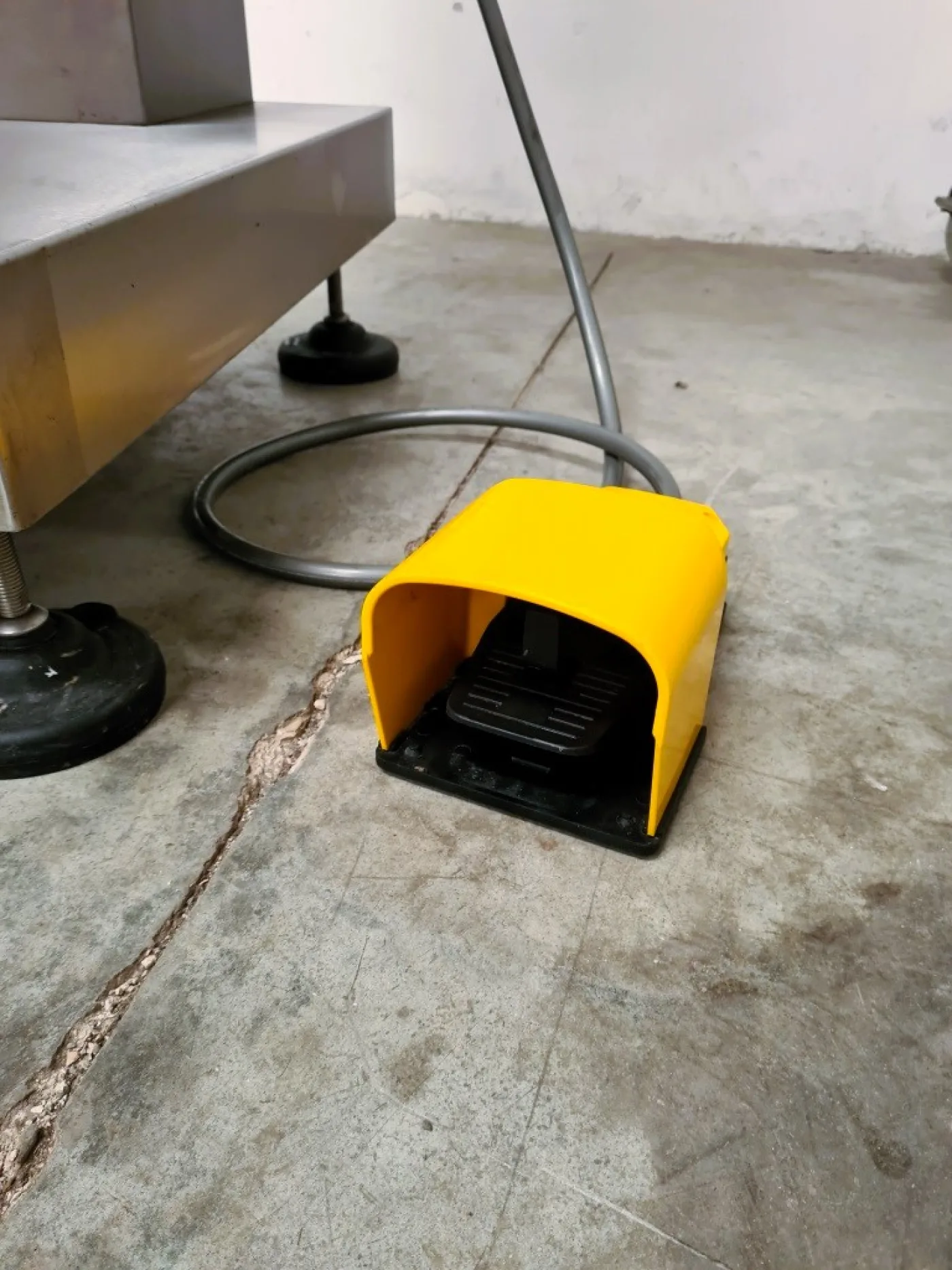 DOSATRICE POLVERI CON BILANCIA DI PESATURA - 3