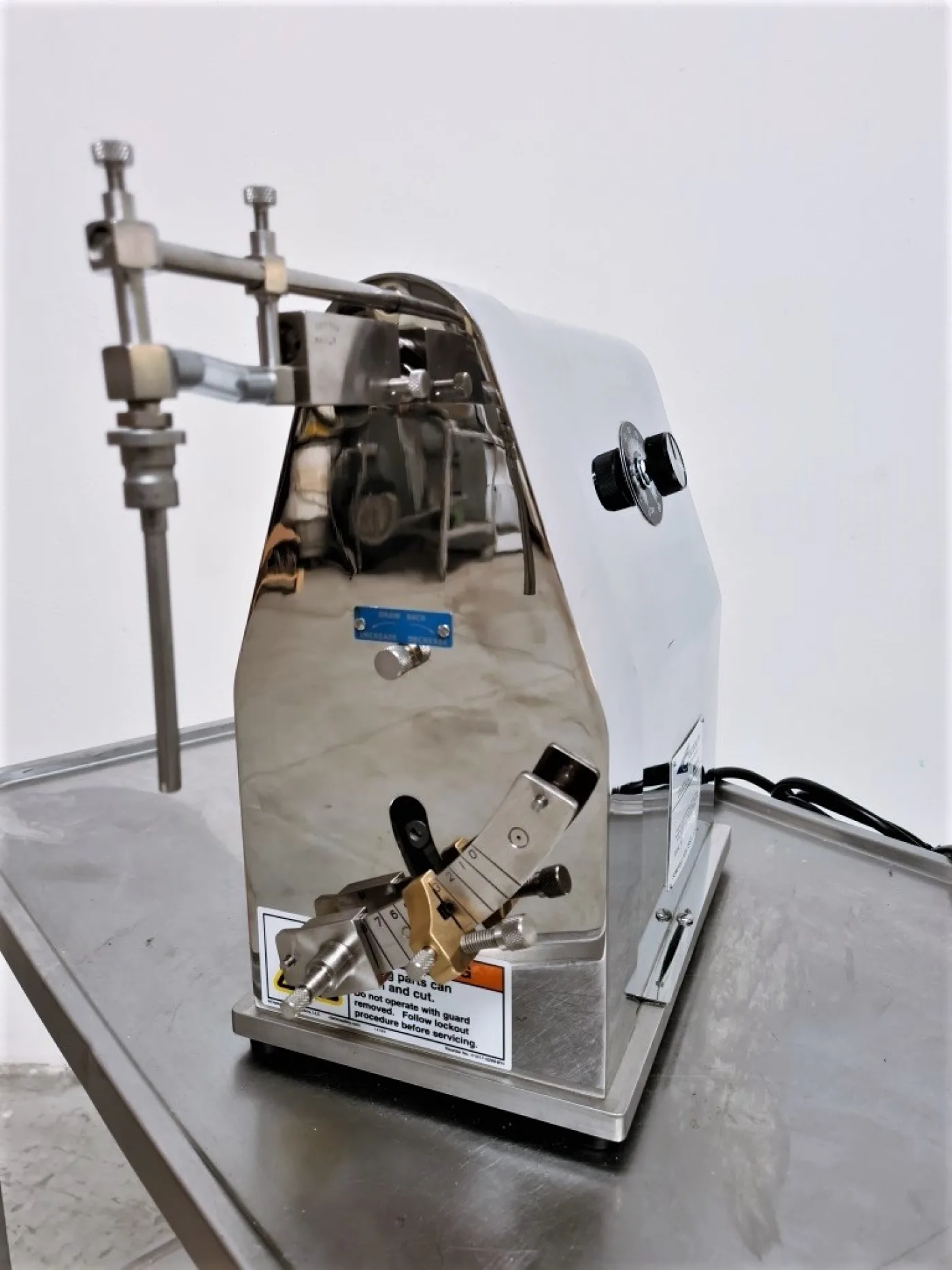 DOSATRICE LIQUIDI DA BANCO – COZZOLI – Mod. F400X - 2