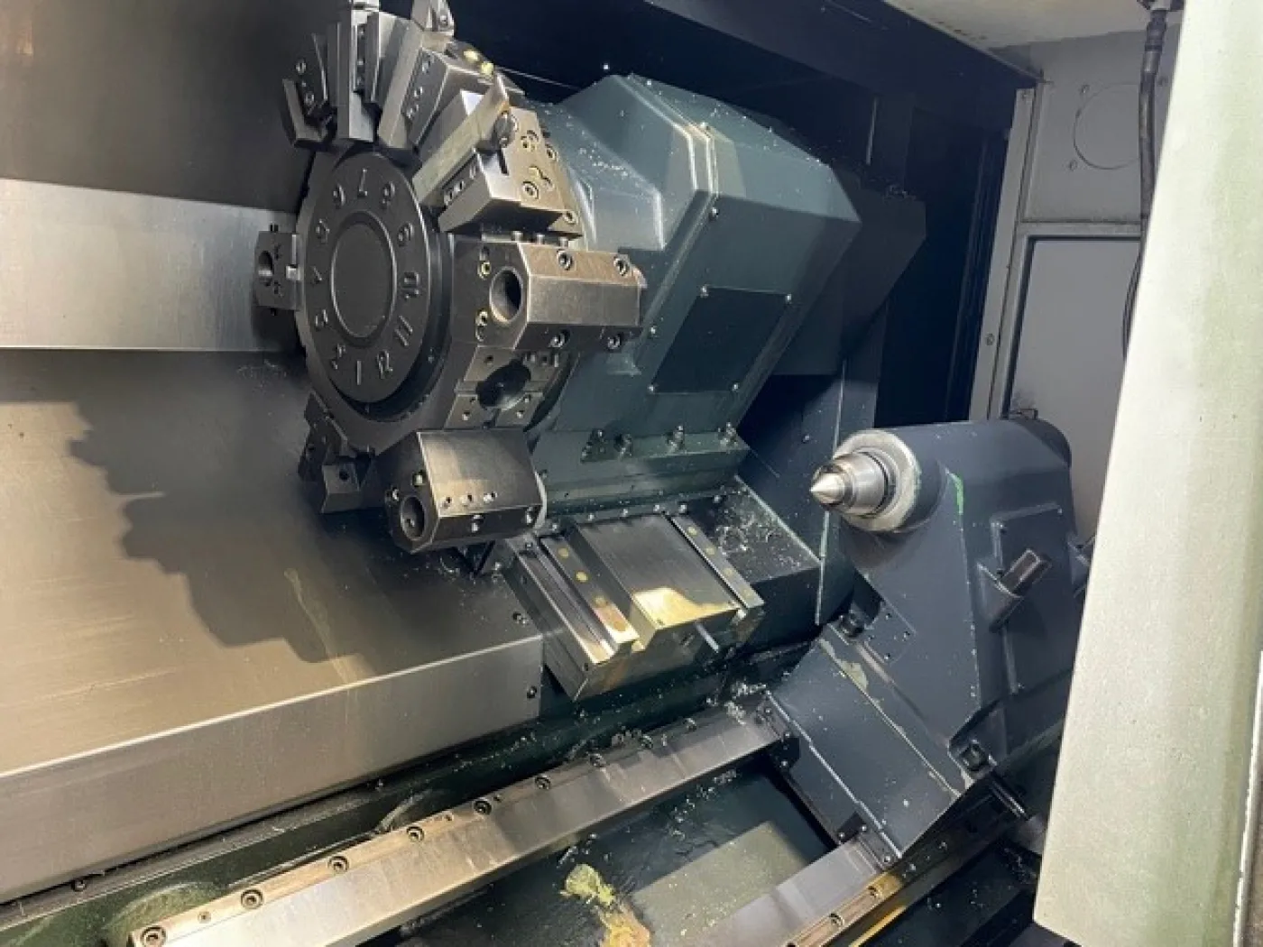 CNC Turning Machine – DOOSAN LYNX 300M - 5