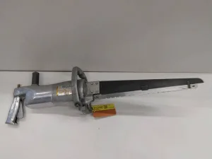 Breaking saw