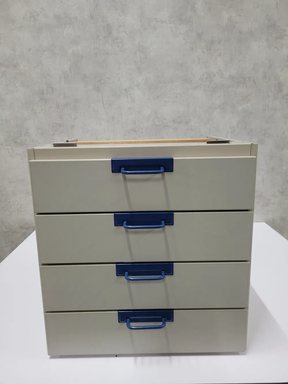 Labonorm 4 Lade Kast