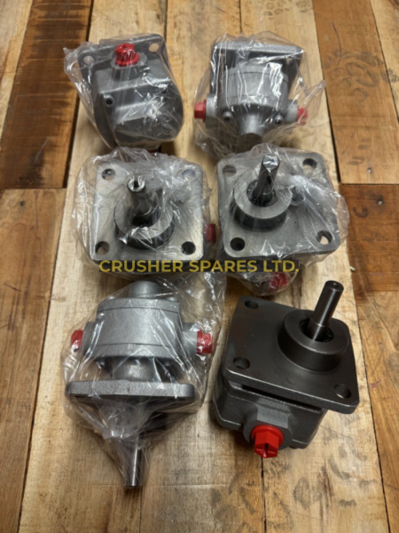 Item 49 | Oil Pump | Kue-Ken / Brown-Lenox |