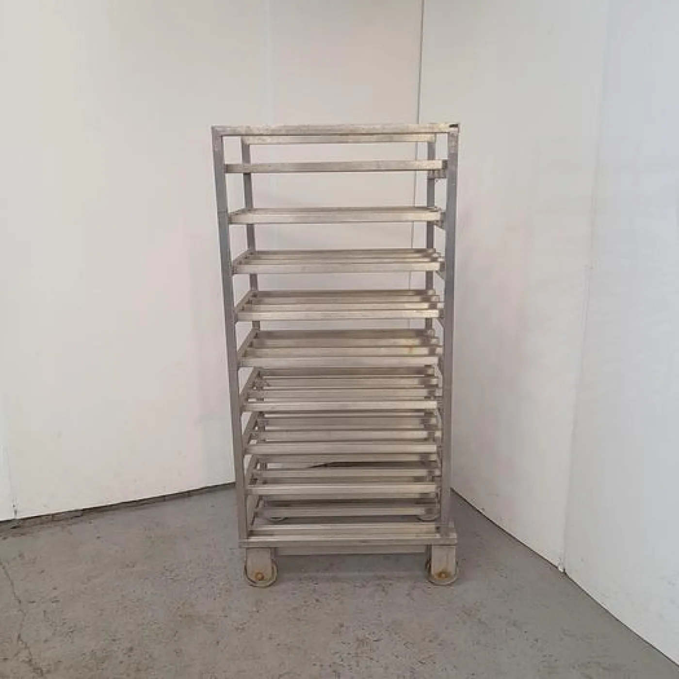 Tray Racking - 1