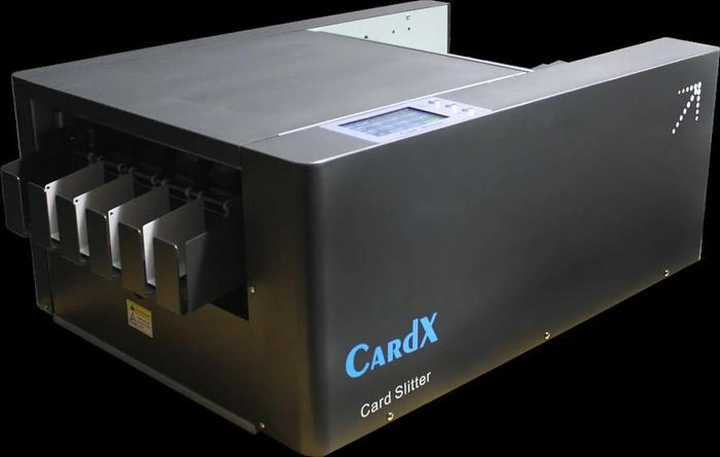 MÁQUINA AUTOMÁTICA DE CORTE DE TARJETAS JDSCARDX3305H - 2