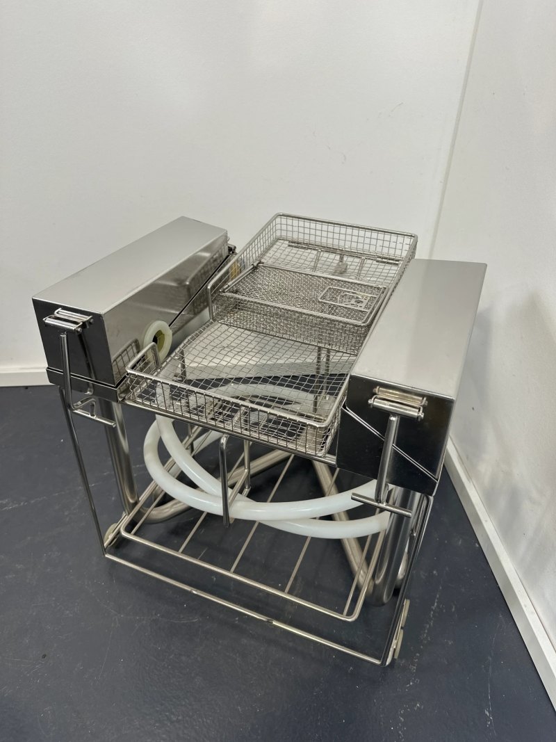 BHT Innova 3000 Desinfektor-Einsatz (Injektorwagen)