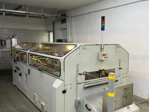Kolbus UKV 400 dispositivo para cubiertas plegadas