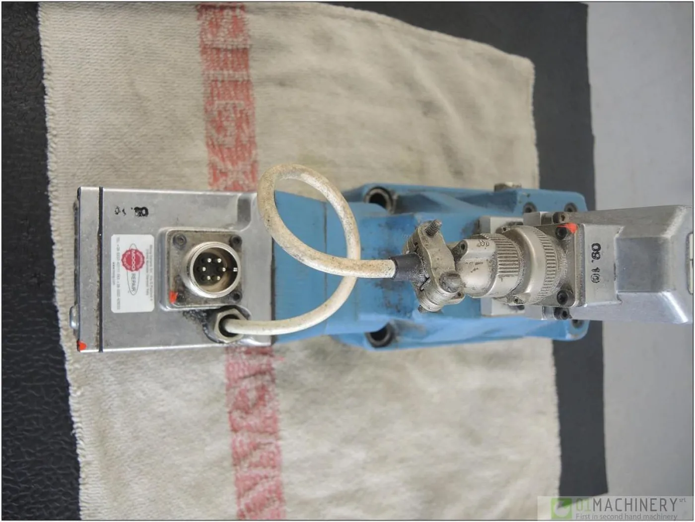 2010 MOOG D662-808C AI2584 - 3