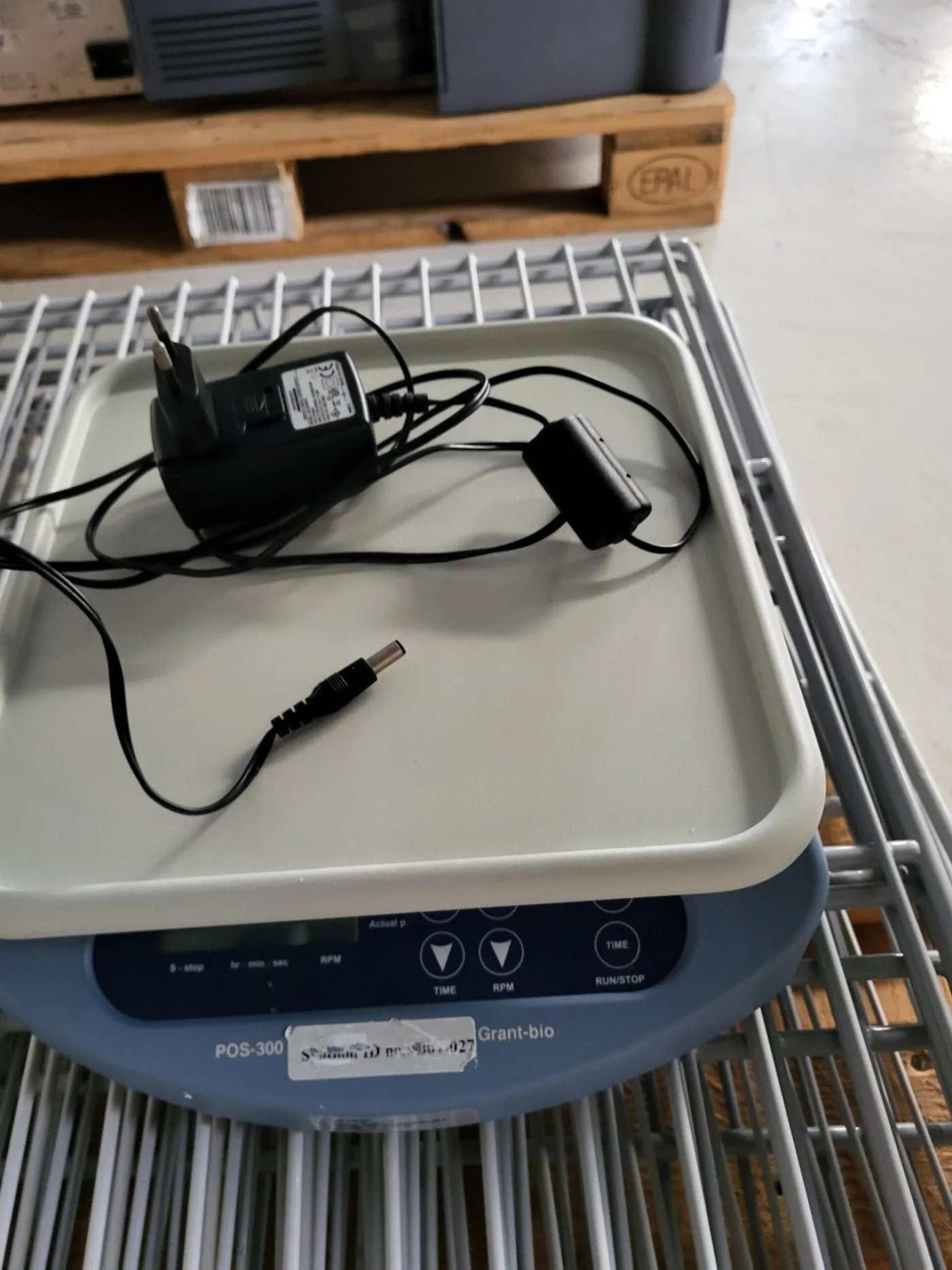 New arrival Grant-bio POS 300 orbital shaker - 1