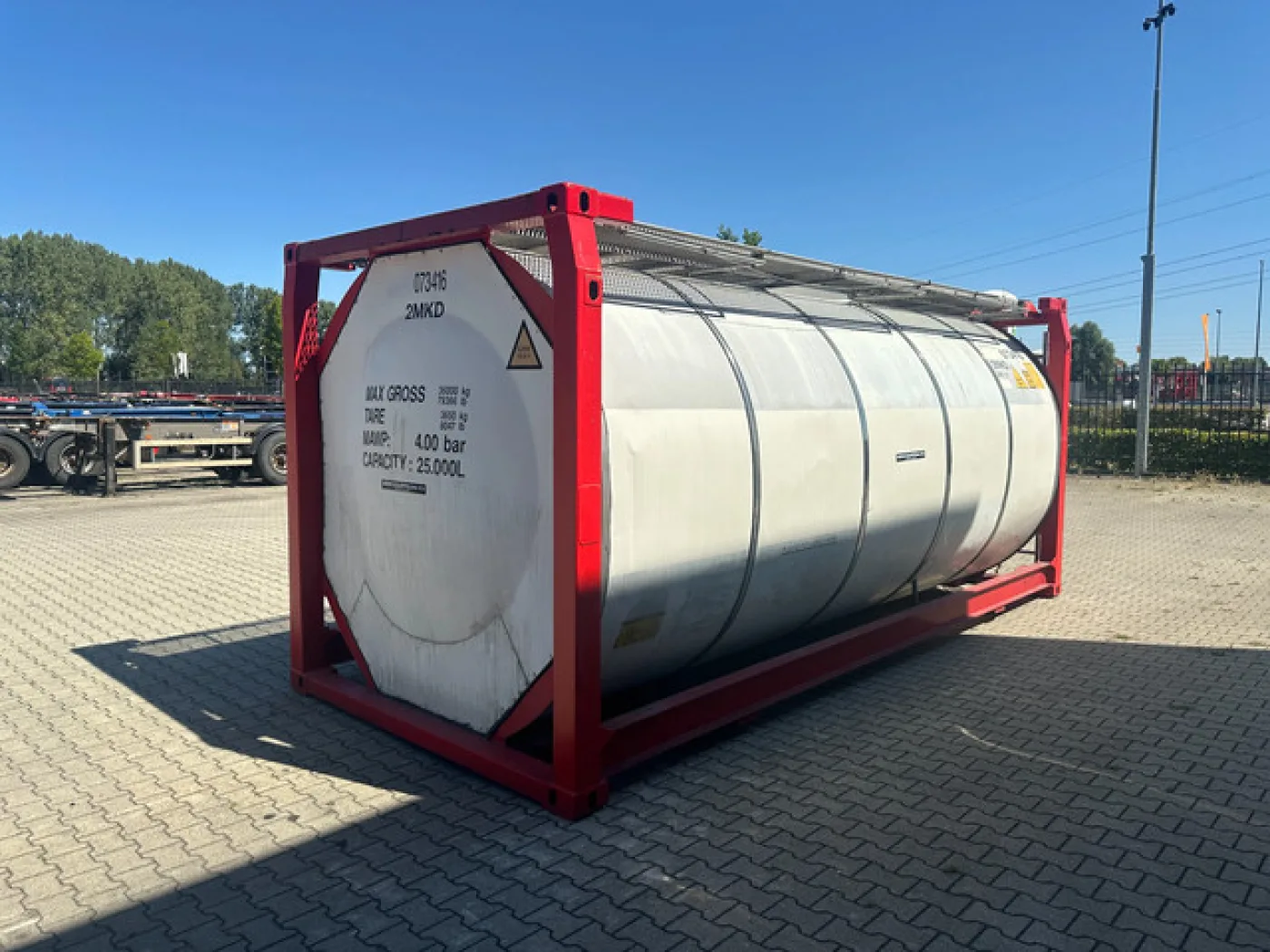 20FT Tankcontainer / 24.980L / UN-Portable T11 / ADR TEST: 12-2028 - 5