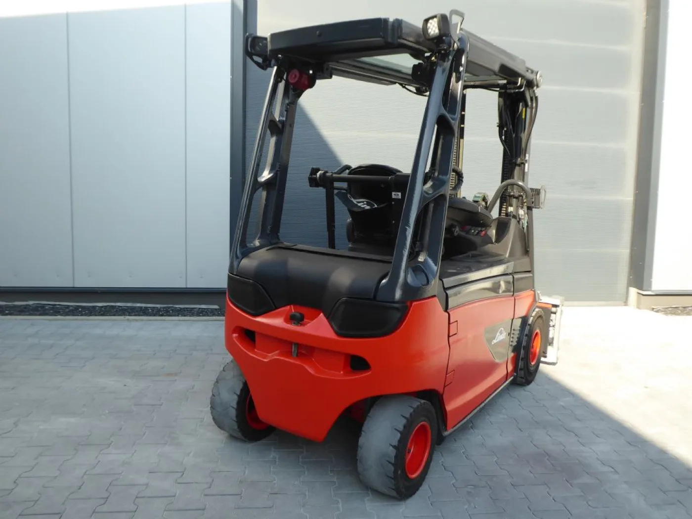 Linde E25RL-01 Roadster - 8