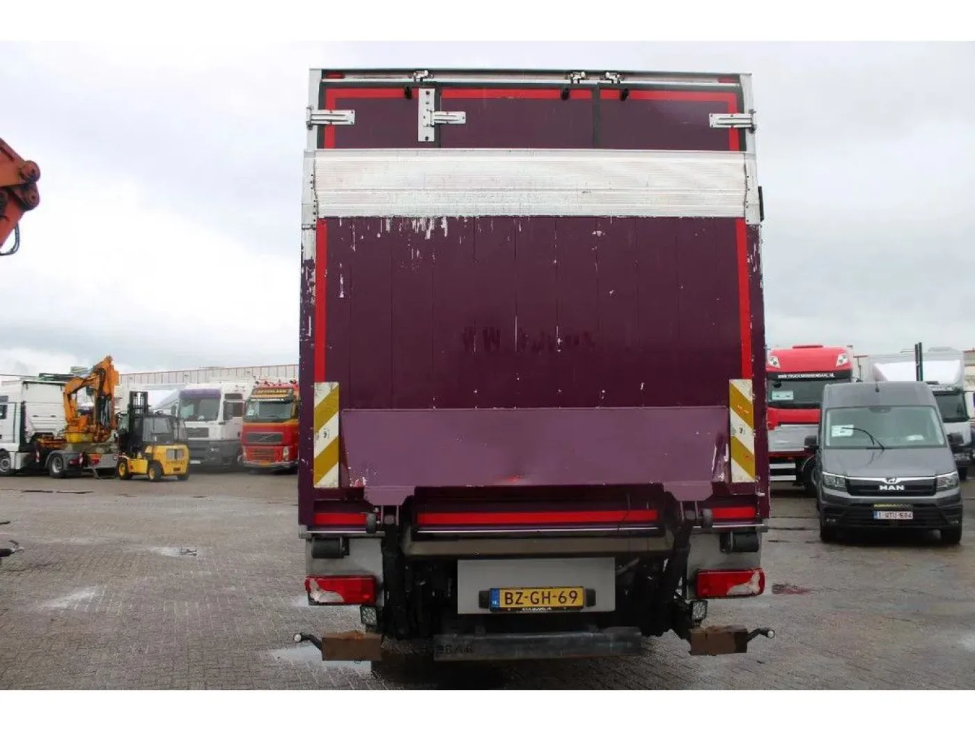Scania P230 + CARRIER + euro 5 - 7