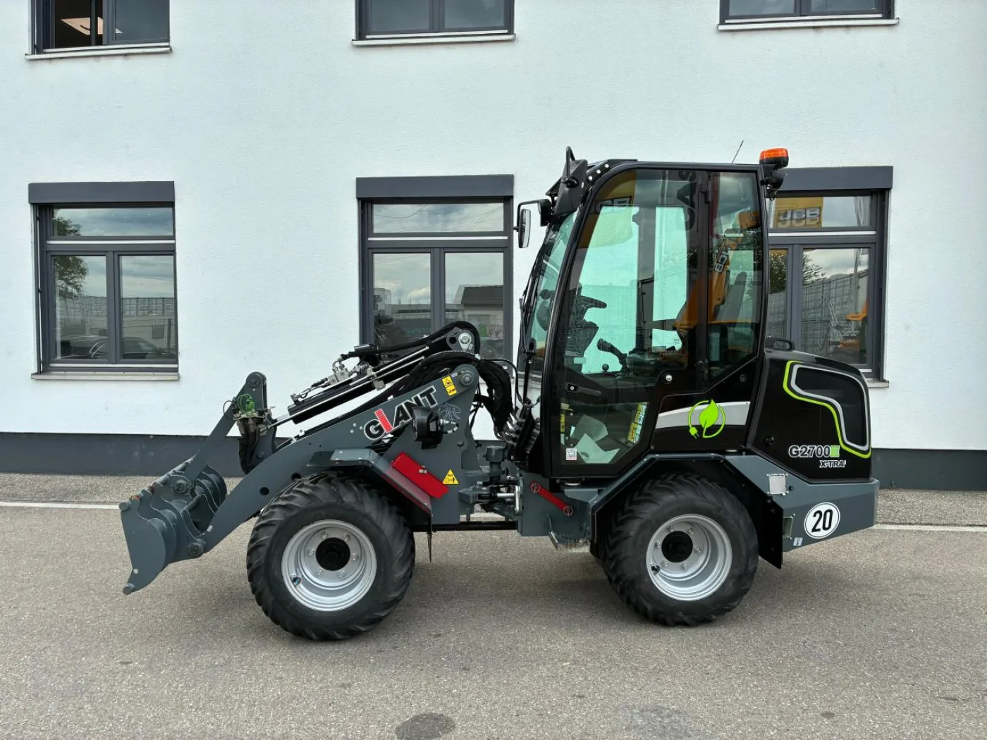 Radlader Giant G 2700 E X-Tra - 3