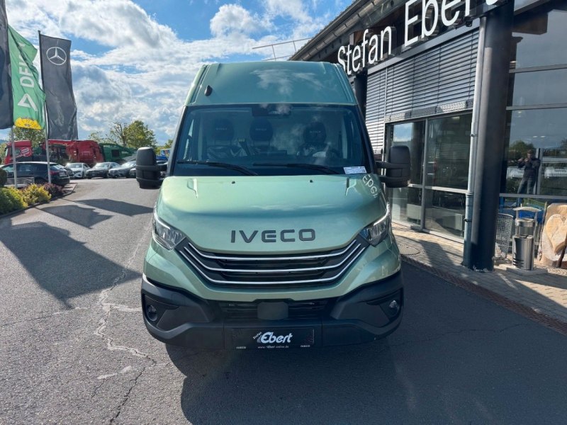 Iveco Daily 35S18 HA8 3.0L *R4.100mm*Automatik*AHK*LED