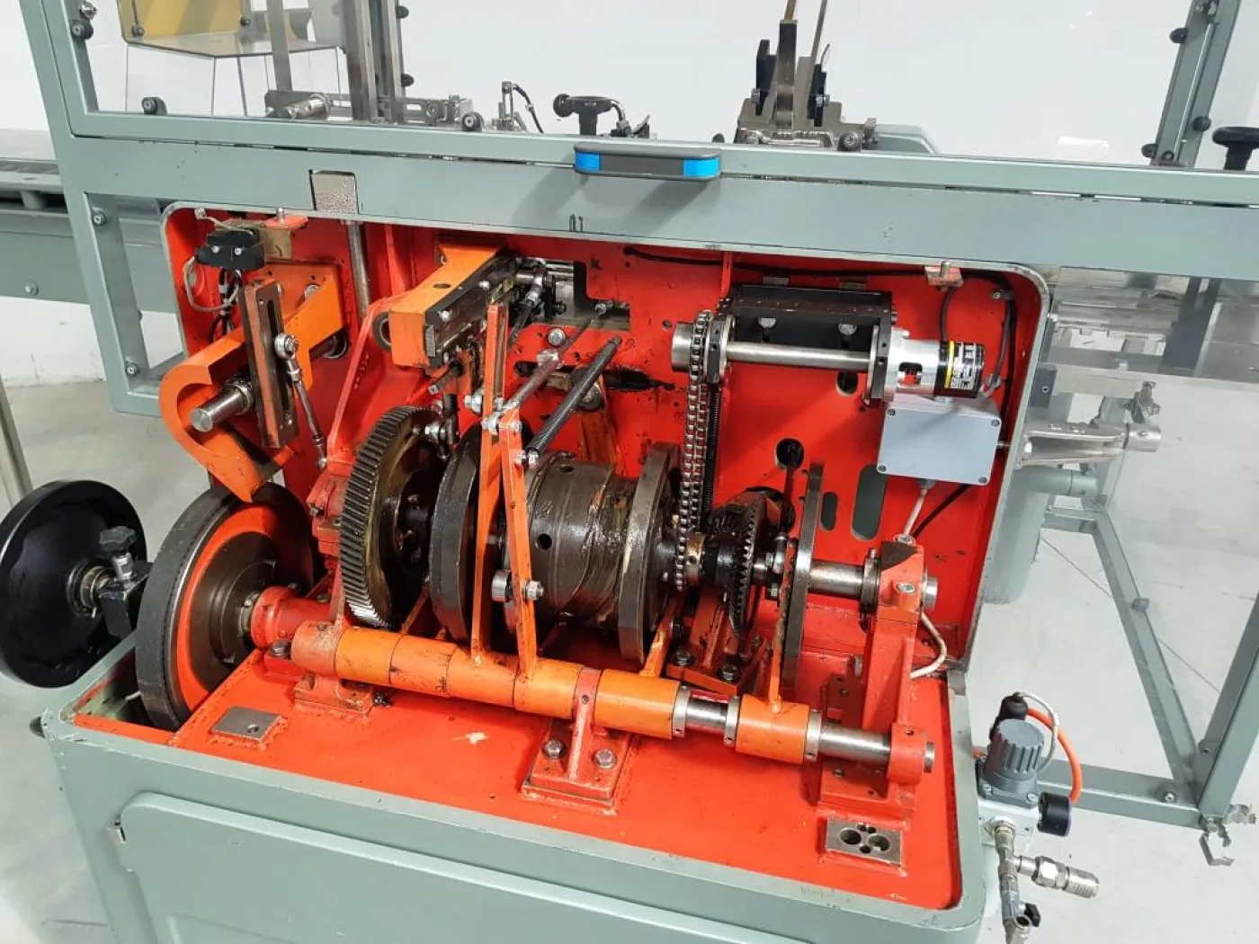 ASTUCCIATRICE ORIZZONTALE – CAM – MOD. PR66 - 5