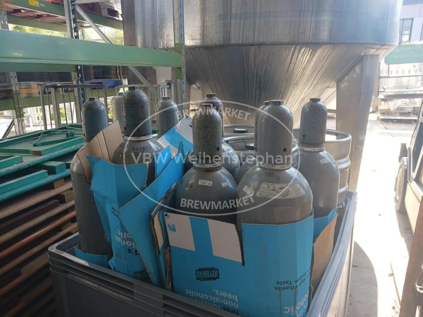 CO2 bottles (9 pcs.) - 1