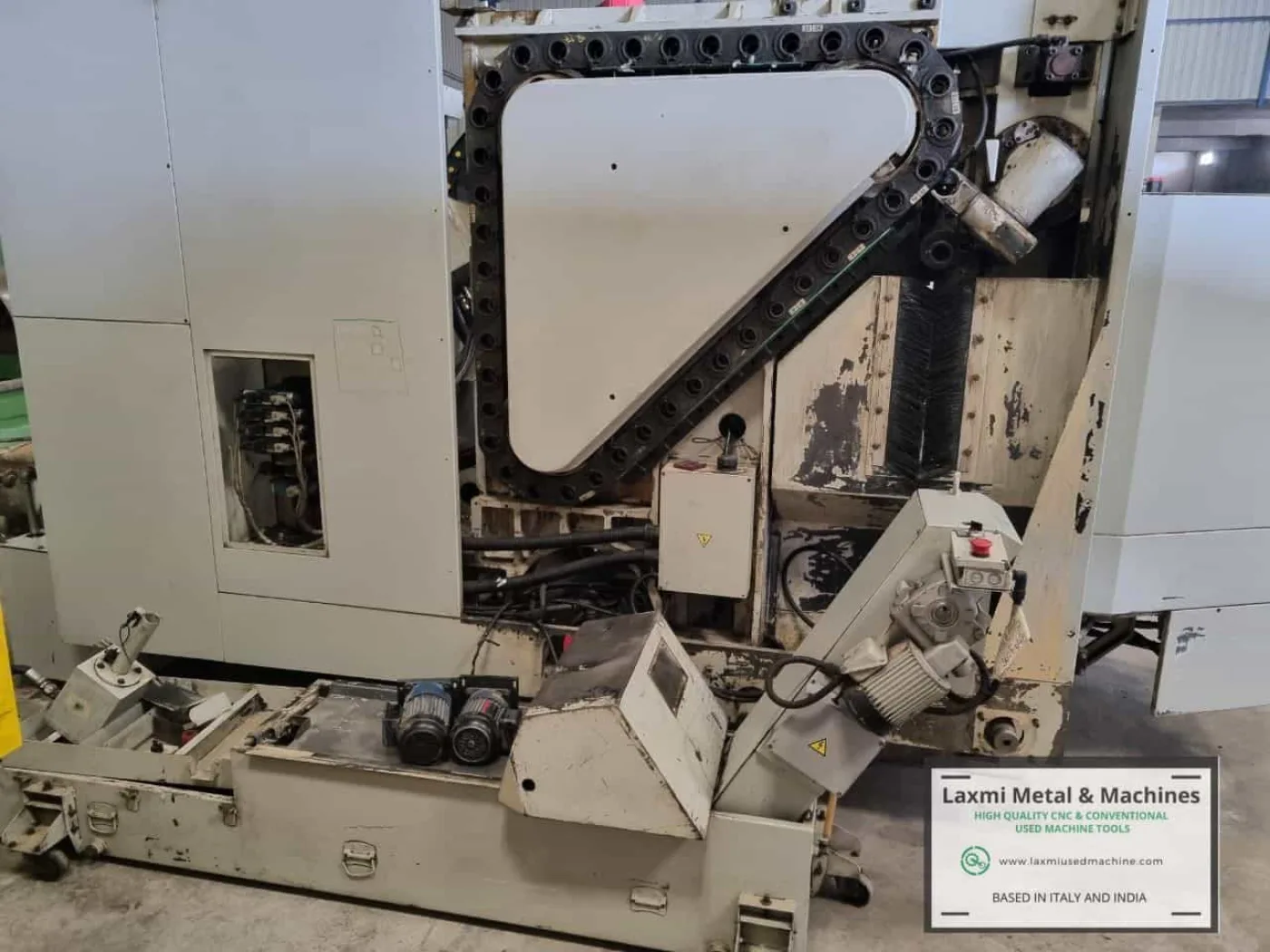 VERTICAL MACHINING CENTER, QUASER - MK60IIS - Laxmi Metal & Machines, Rohtak - 6