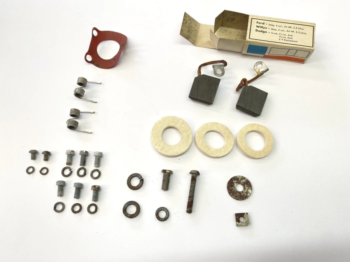 Reparatieset dynamo 6 volt (lager type) NOS - 1