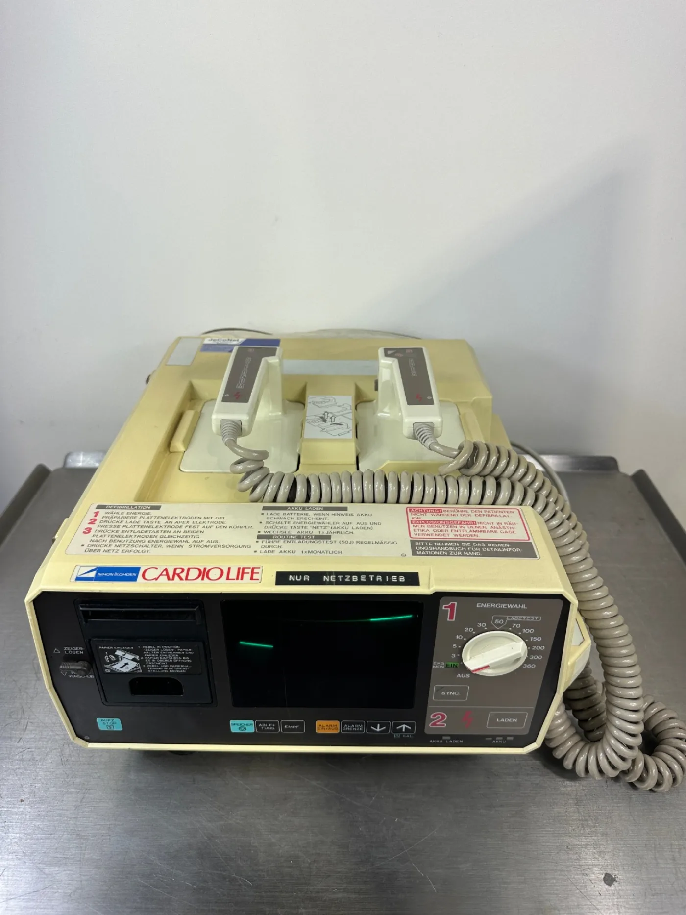 Nihon Khoden Cardiolife Tec-7100G Defibrillator - 2