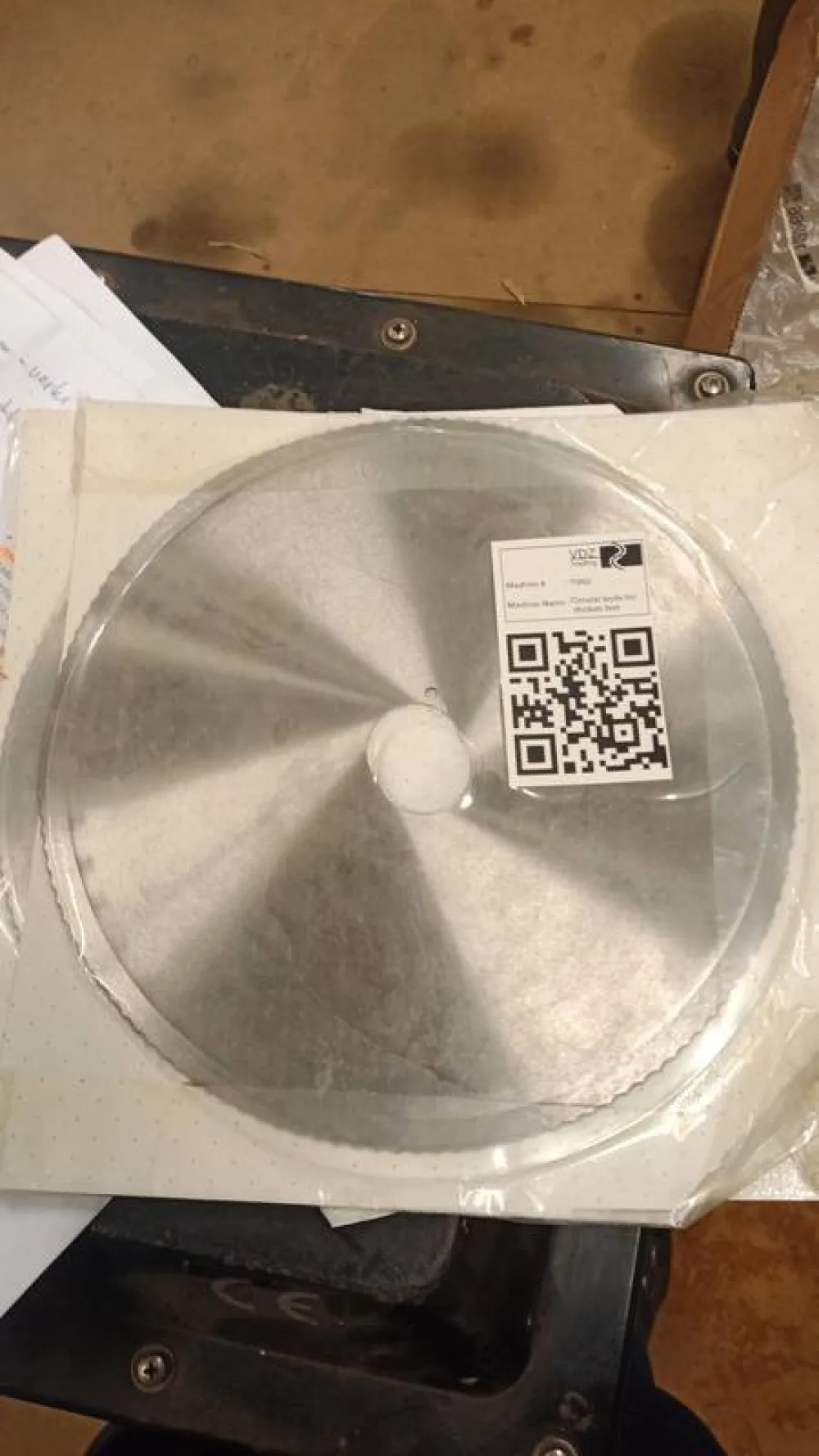 Circular knife for chicken feet machine